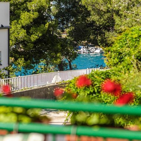 Apartments Vala Zaboric - With Boat Mooring Luaran gambar