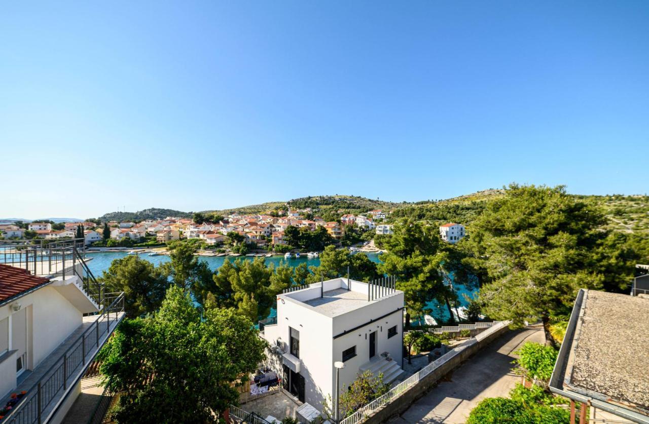 Apartments Vala Zaboric - With Boat Mooring Luaran gambar