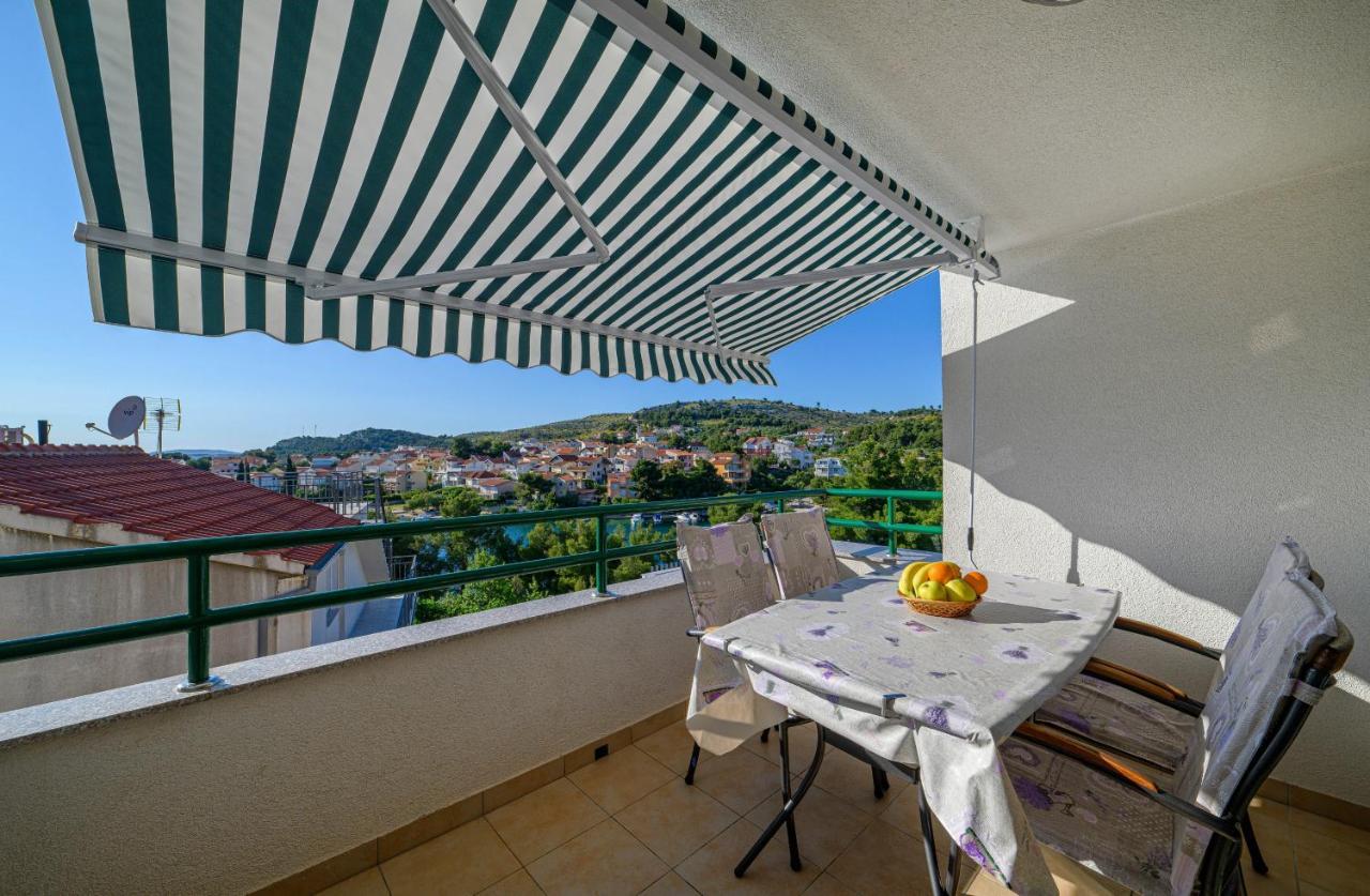 Apartments Vala Zaboric - With Boat Mooring Luaran gambar