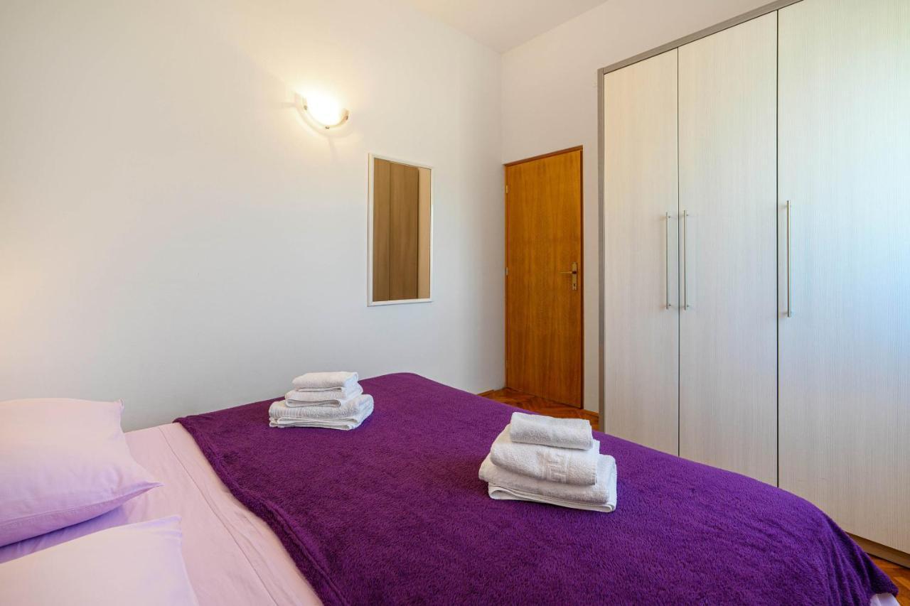Apartments Vala Zaboric - With Boat Mooring Luaran gambar