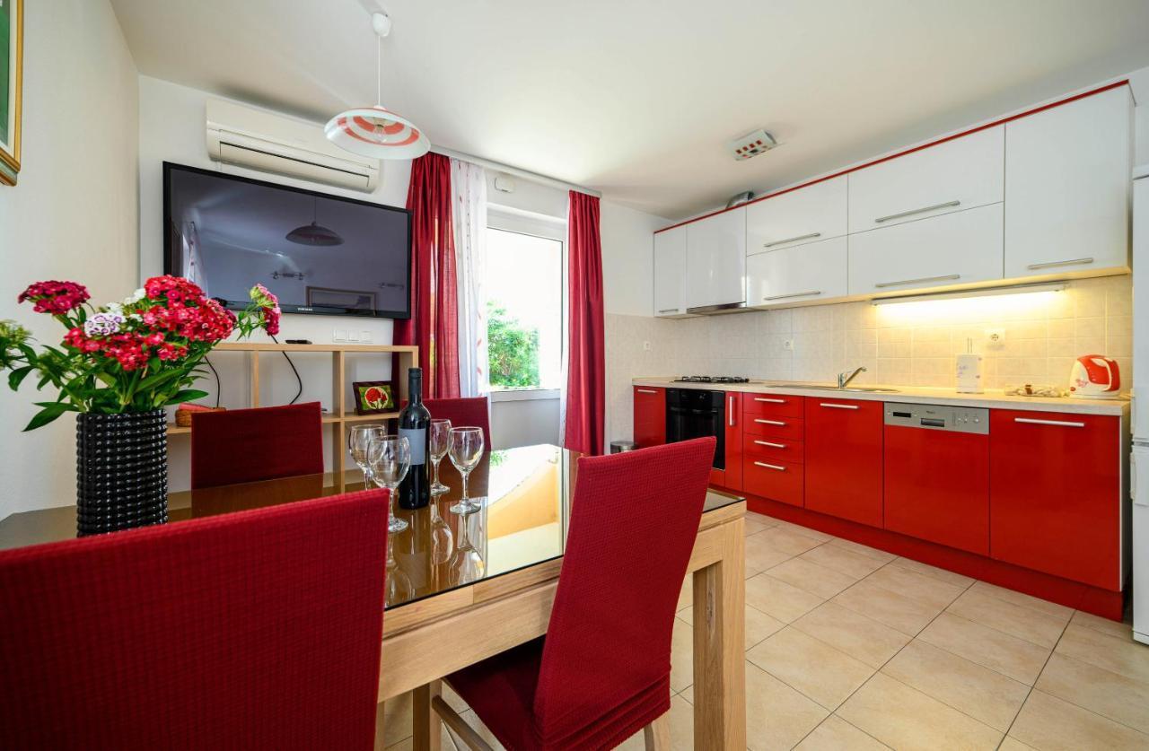 Apartments Vala Zaboric - With Boat Mooring Luaran gambar