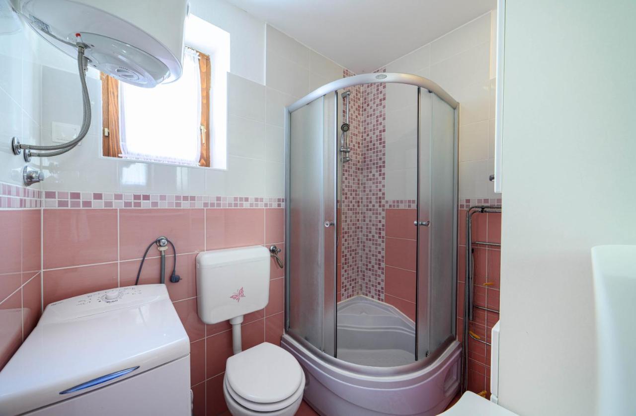 Apartments Vala Zaboric - With Boat Mooring Luaran gambar