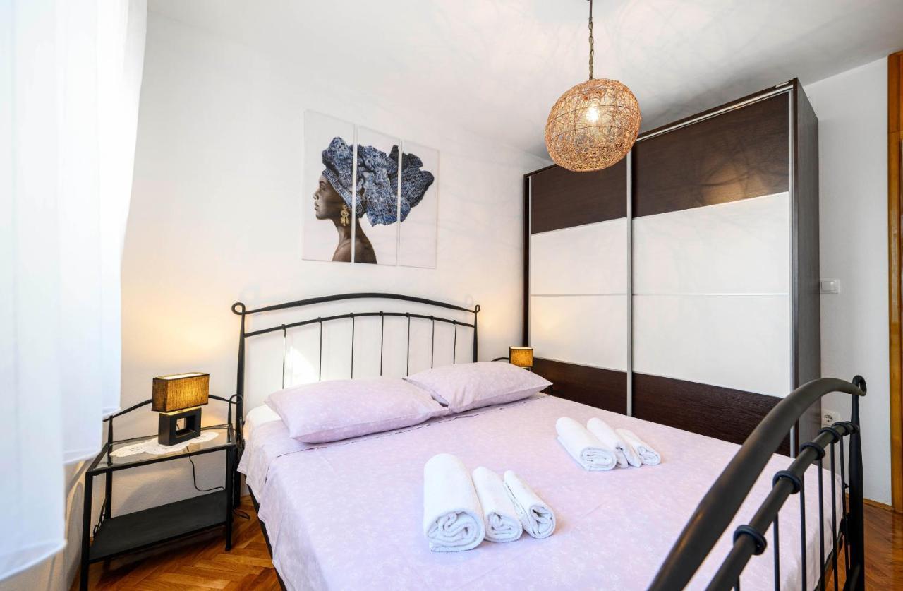 Apartments Vala Zaboric - With Boat Mooring Luaran gambar