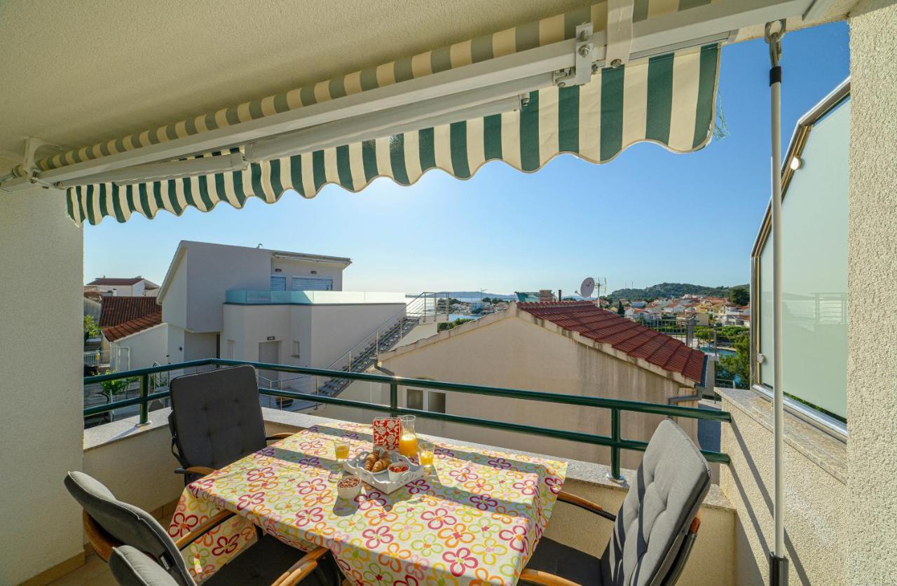 Apartments Vala Zaboric - With Boat Mooring Luaran gambar
