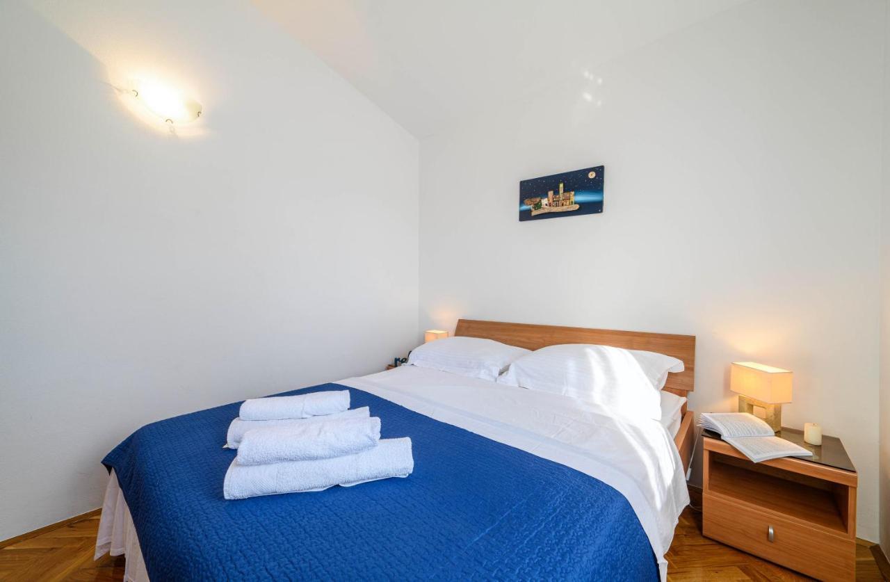 Apartments Vala Zaboric - With Boat Mooring Luaran gambar