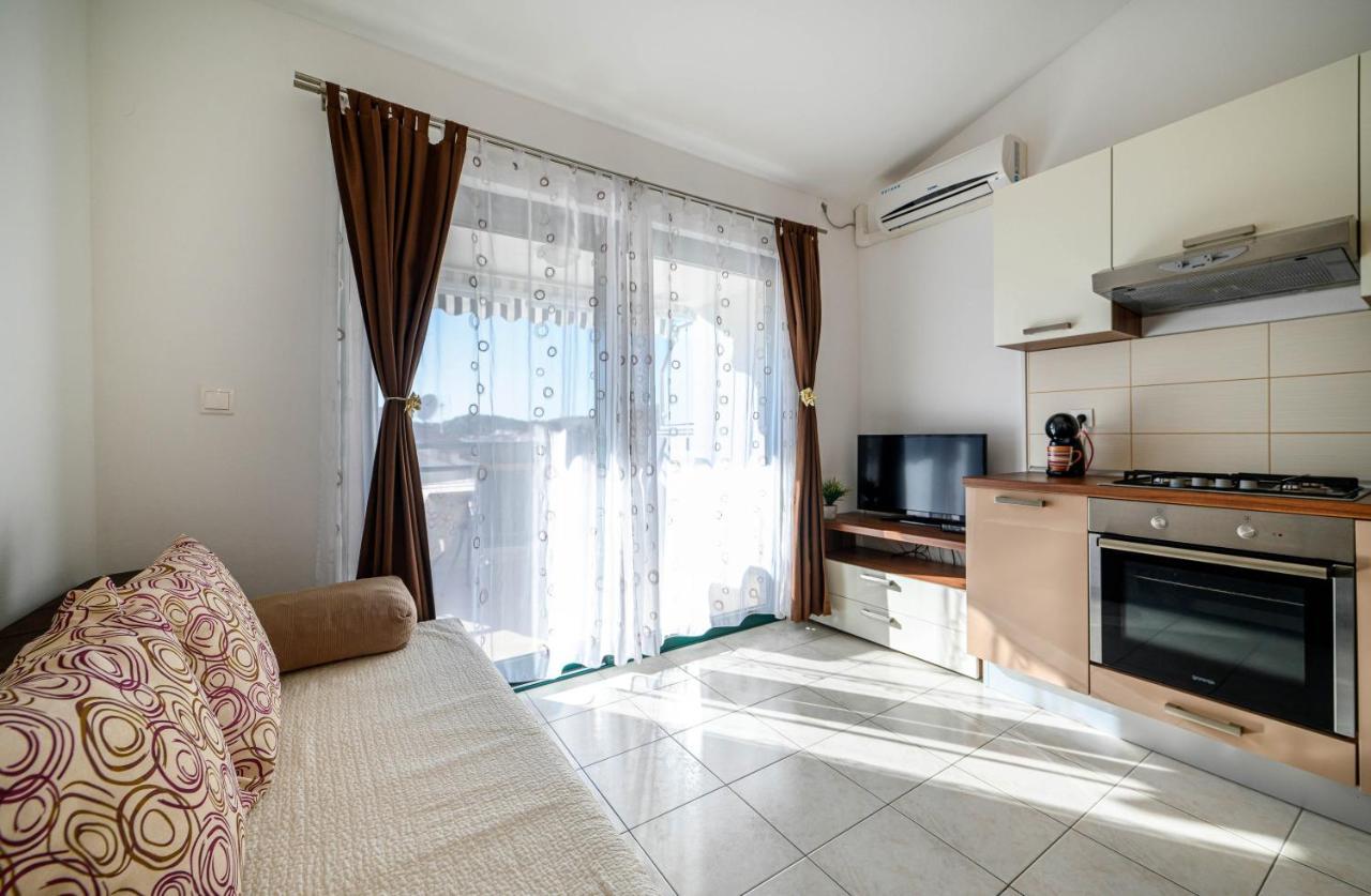Apartments Vala Zaboric - With Boat Mooring Luaran gambar
