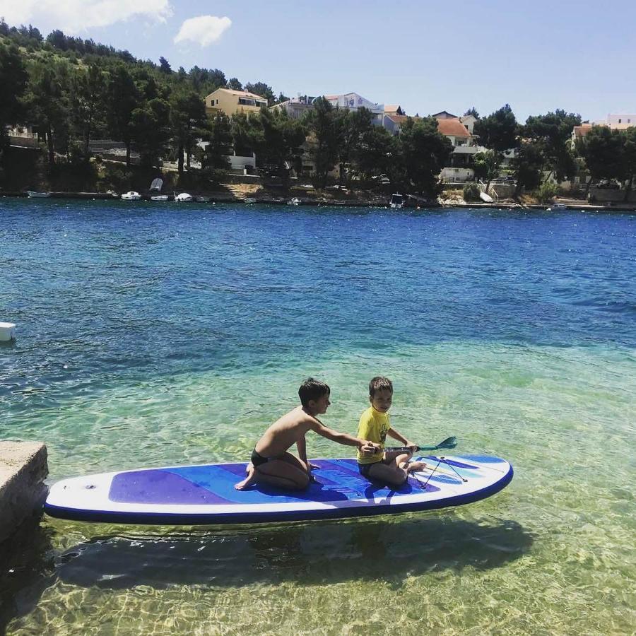 Apartments Vala Zaboric - With Boat Mooring Luaran gambar